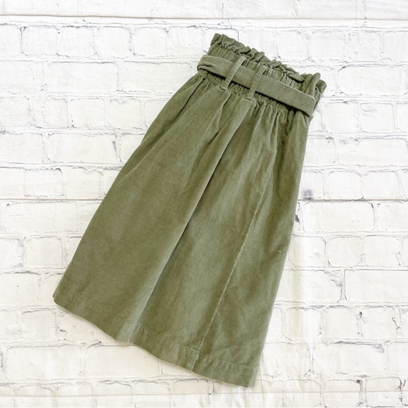 American Age Dresses & Skirts - American Eagle Green Corduroy Paperbag High Waisted Mini Skirt